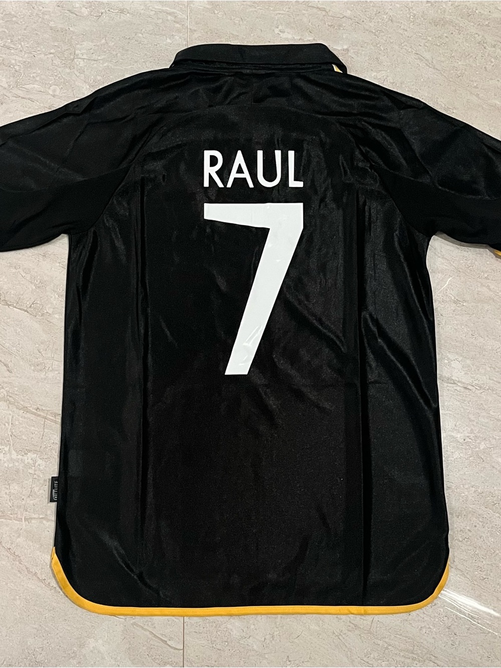 Real Madrid 99-00 Black Away kit - Raul #7 SIZE X-LARGE